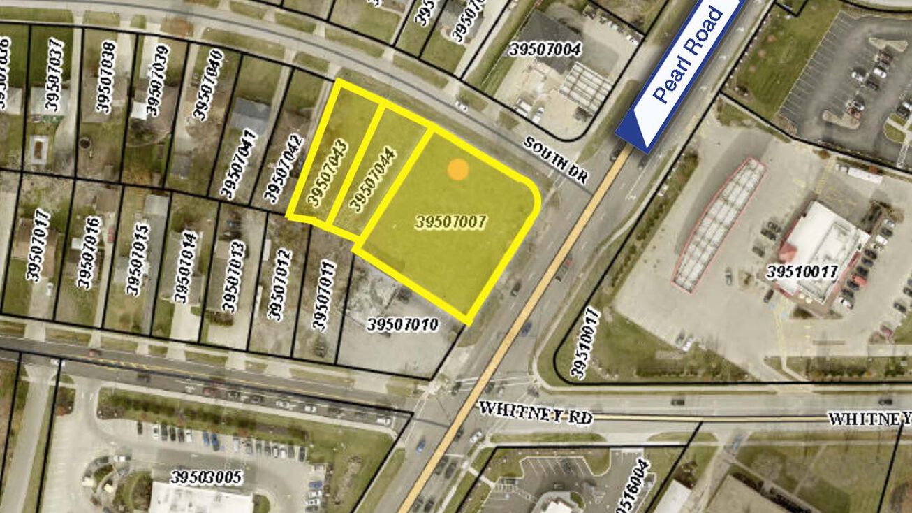 9032 Pearl Road/Rt. 42, Strongsville, OH 44136