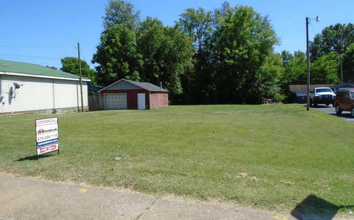 Pictures of Land property located at 514 E Center, Madisonville, KY 42431 for sales - image #1