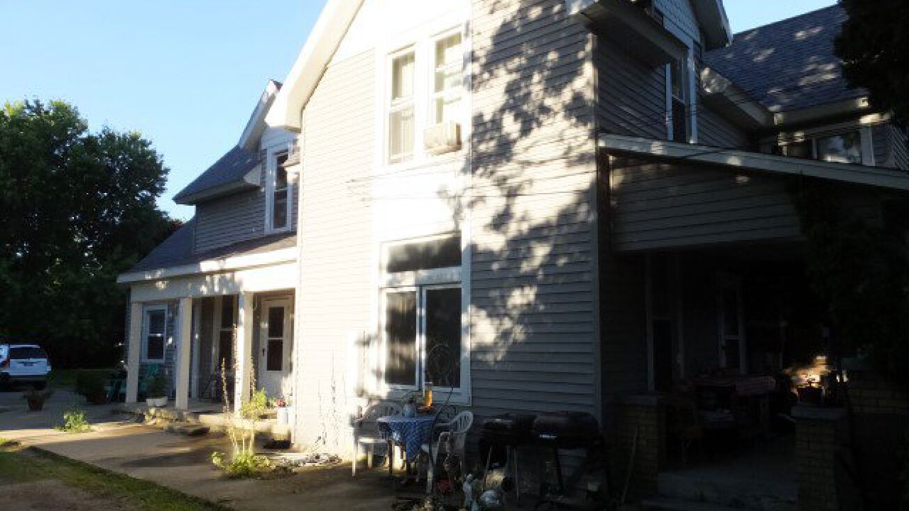 10056 Willis Rd, Willis, MI 48191