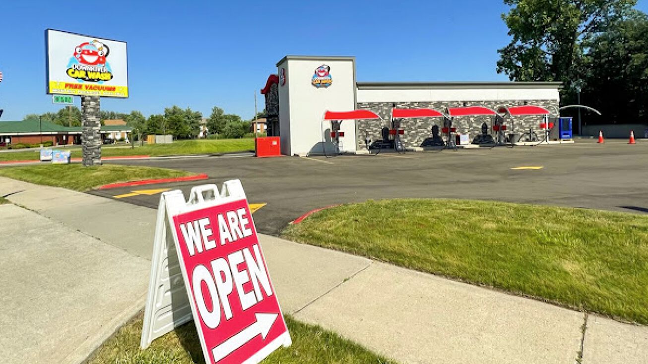 16305 Fort St, Southgate, MI 48195