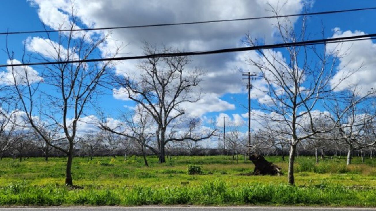 49065116 E Main St, Stockton, CA 95215