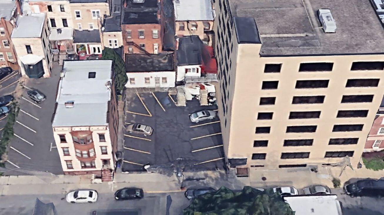 11 Spring St, Cohoes, NY 12047