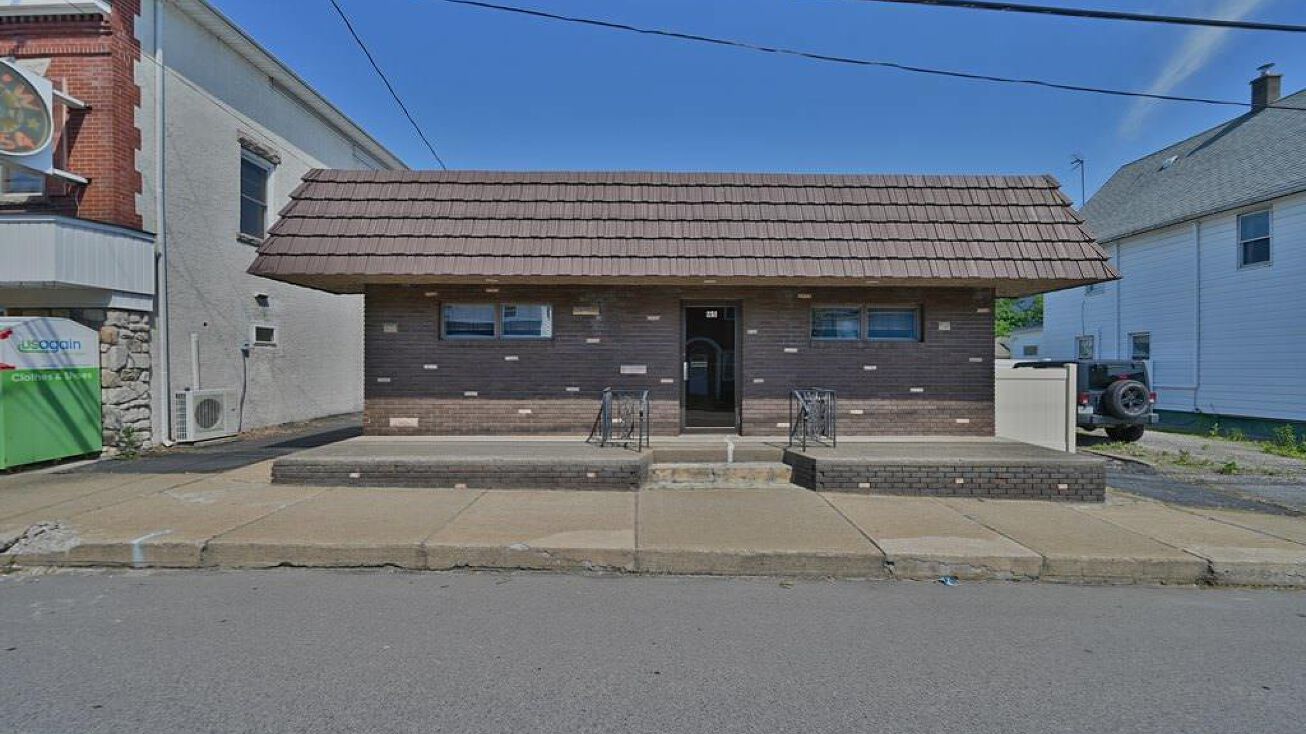 163 N Main St, Old PA 18518