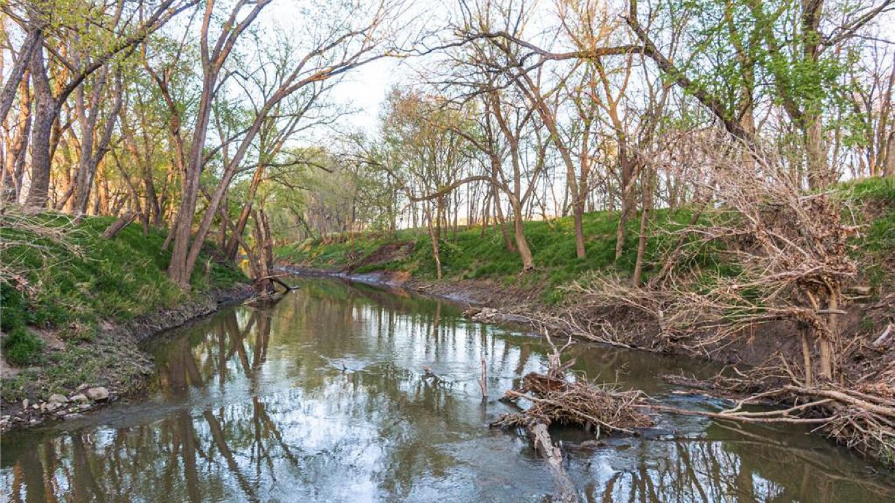 000 E 1500 Road, Mound City, KS 66056 Special Purpose Property for