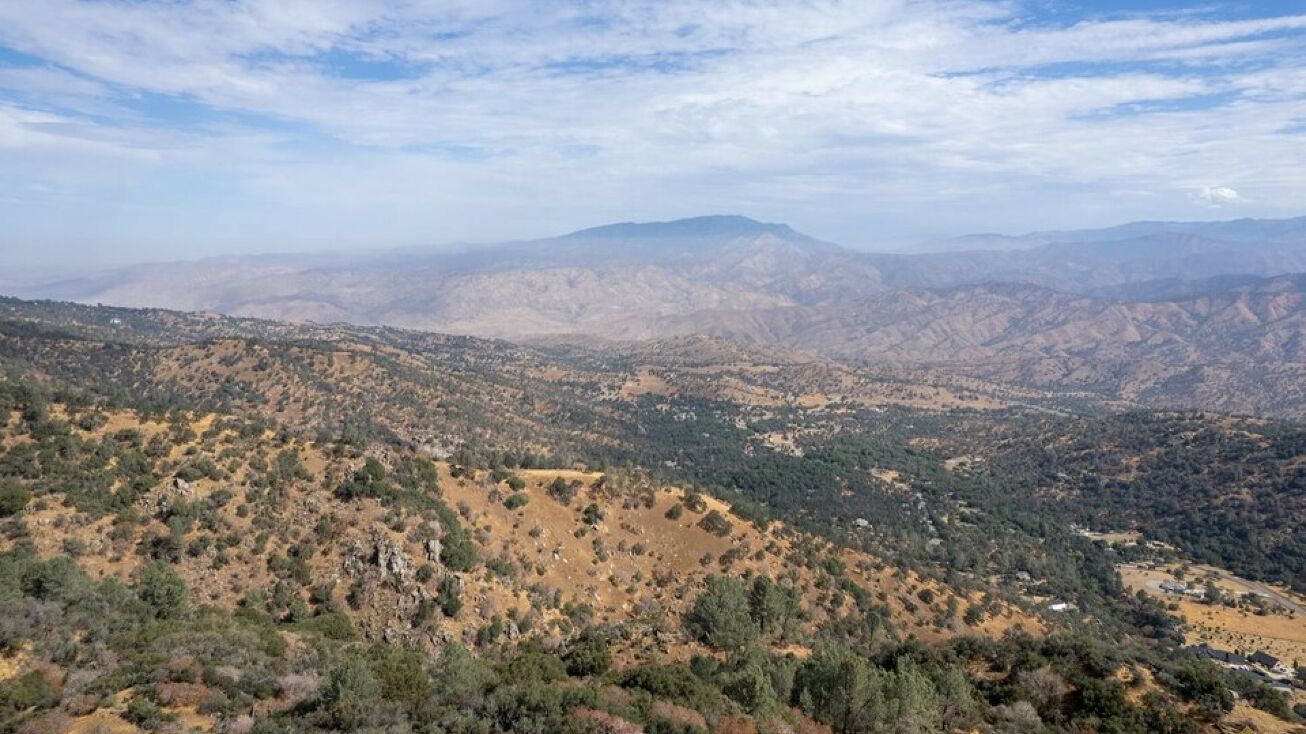 26608 Desert Oak Ct, Keene, CA 93531