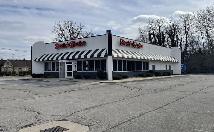 Pictures of Retail property located at 5395 Monroe St, Toledo, OH 43623 for sales - image #1
