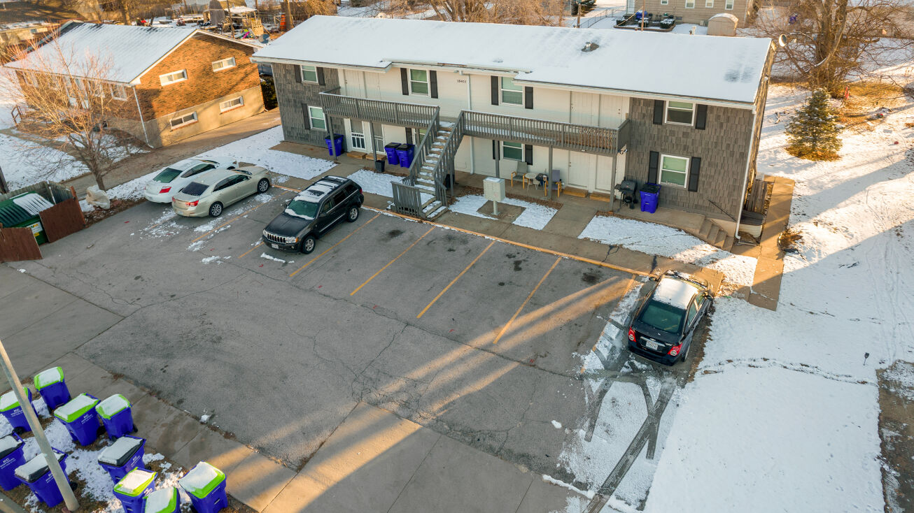 13411 5th St, Grandview, MO 64030