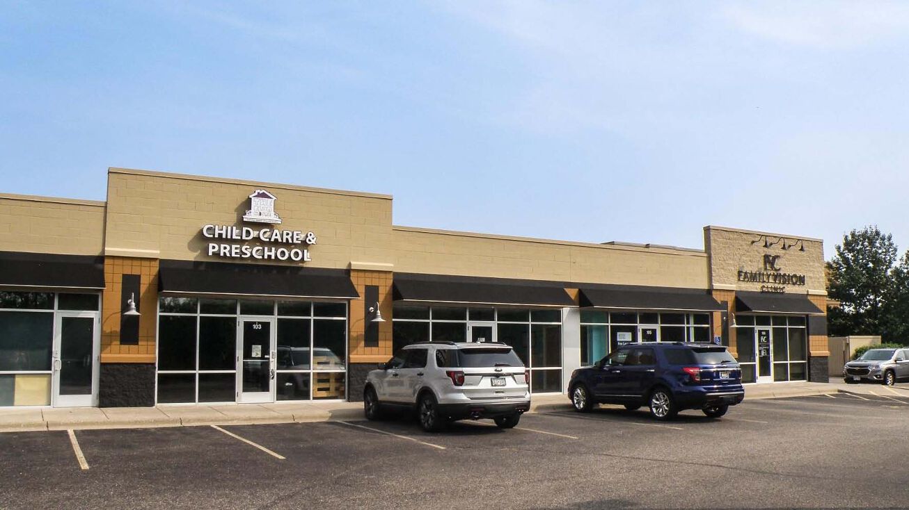 Pictures of Retail property located at 19645 Pilot Knob Rd, Farmington, MN 55024 for sales - image #1