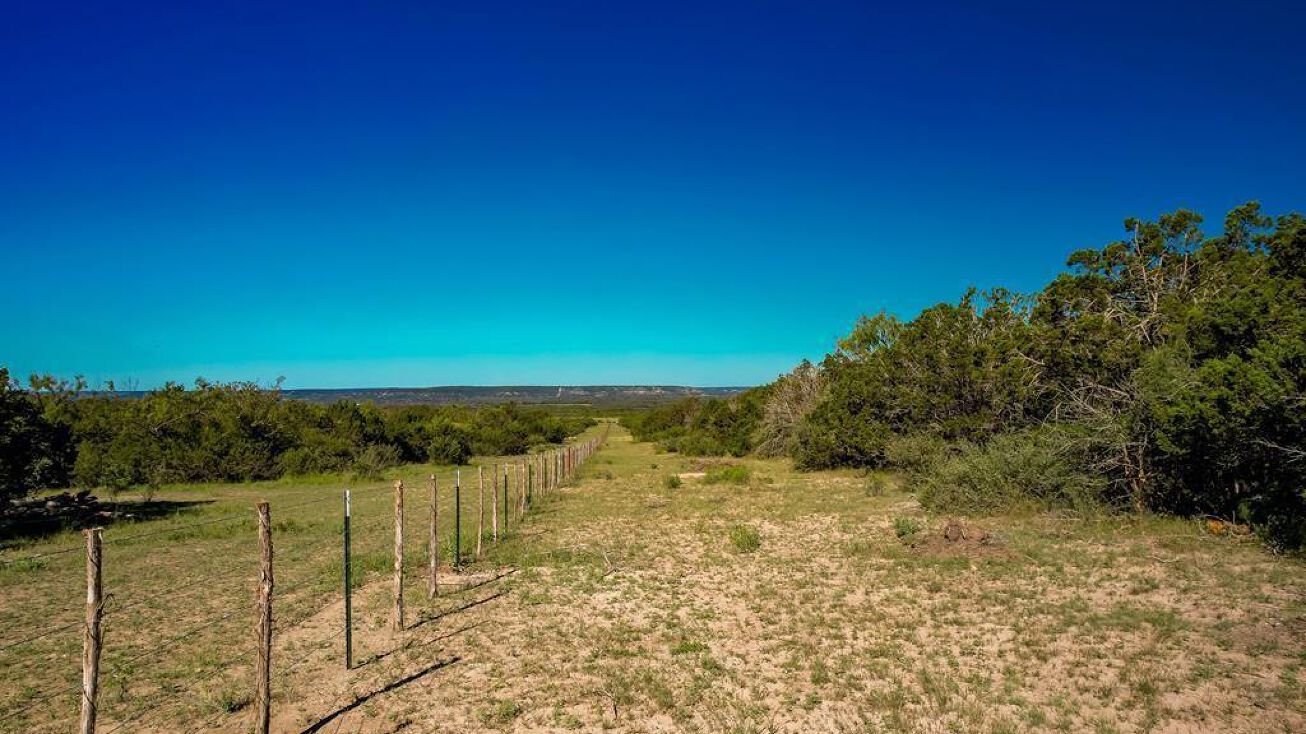 756 Jack Rabbit Rd, Doss, TX 78618