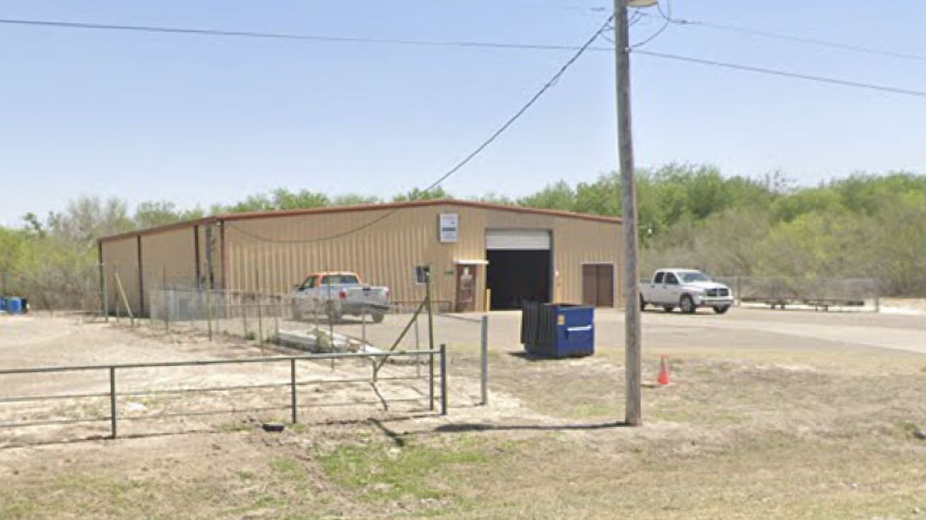 602 N Norton Ave, Freer, TX 78357