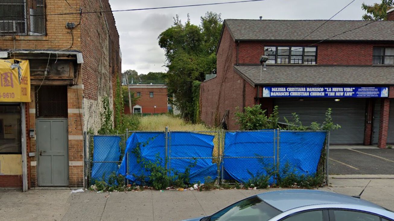 181 Broad St, Staten Island, NY 10304