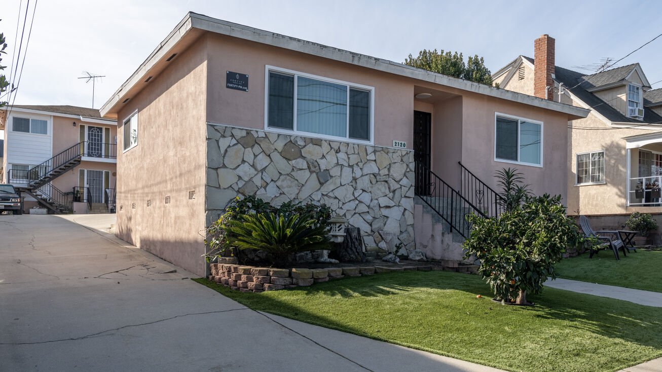 2120 Huntington Ln, Redondo Beach, CA 90278