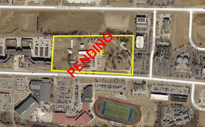 image of property at 5020 MEXICO RD Saint Peters MO 63376-1609