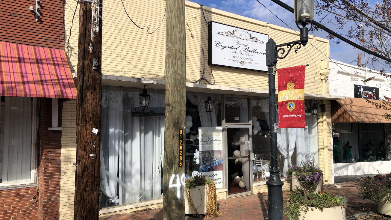 6972 Main St, Lithonia, GA 30058 Retail Property for Sale For Sale