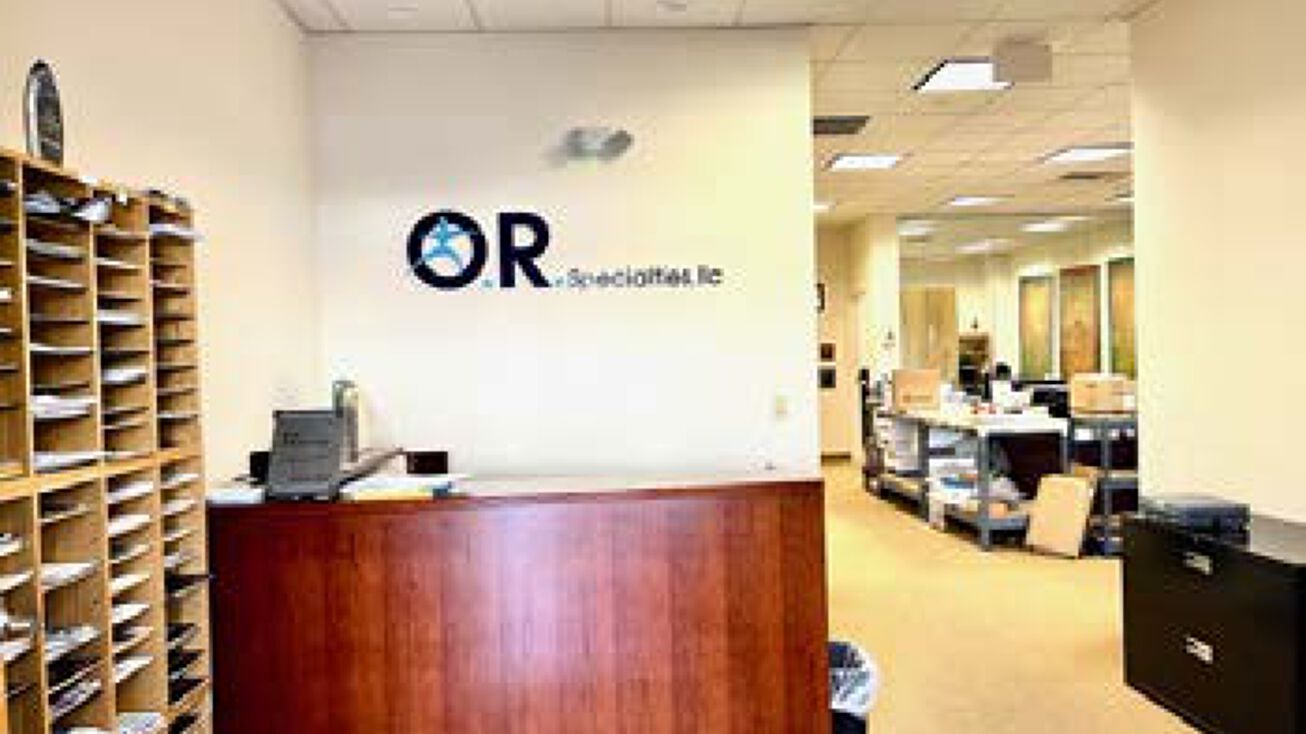 100 Corporate Dr, Trumbull, CT 06611