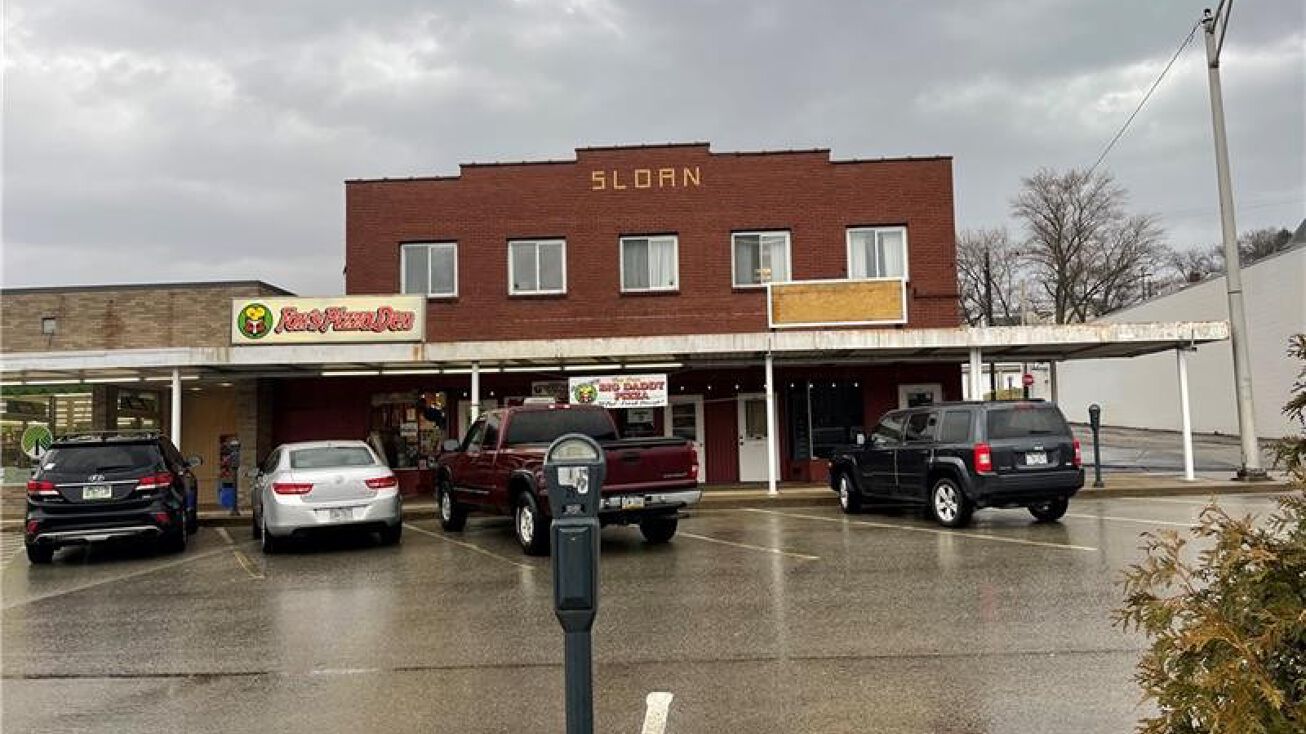 121 NORTH PLAZA, Apollo Boro, PA 15613