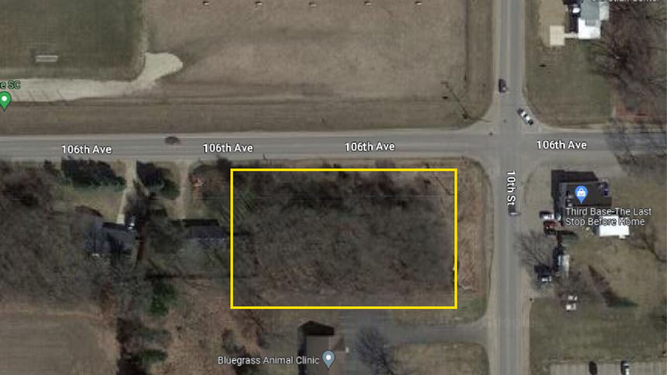 595 10th St, Plainwell, MI 49080