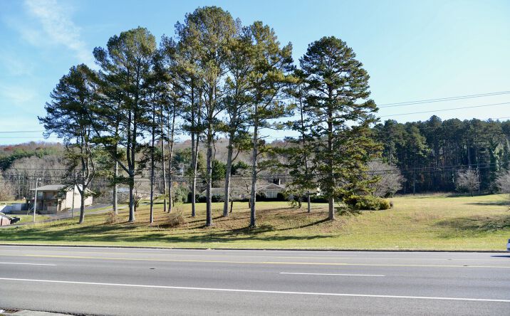 Pictures of Land property located at 177 S Pine St, Dayton, TN 37321 for sales - image #1