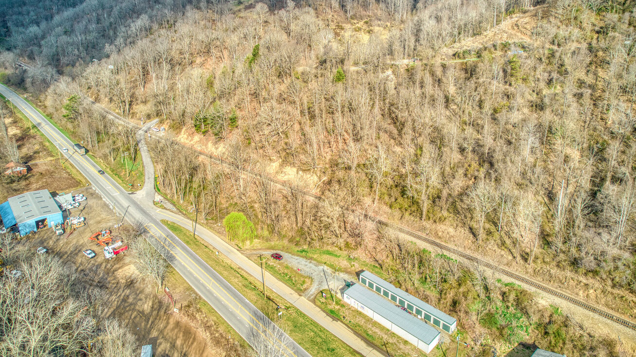 1657 Asheville Hwy, Canton, NC 28716