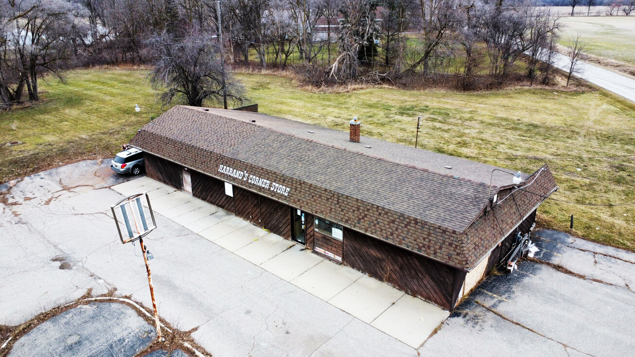 6955 M71, Durand, MI 48429