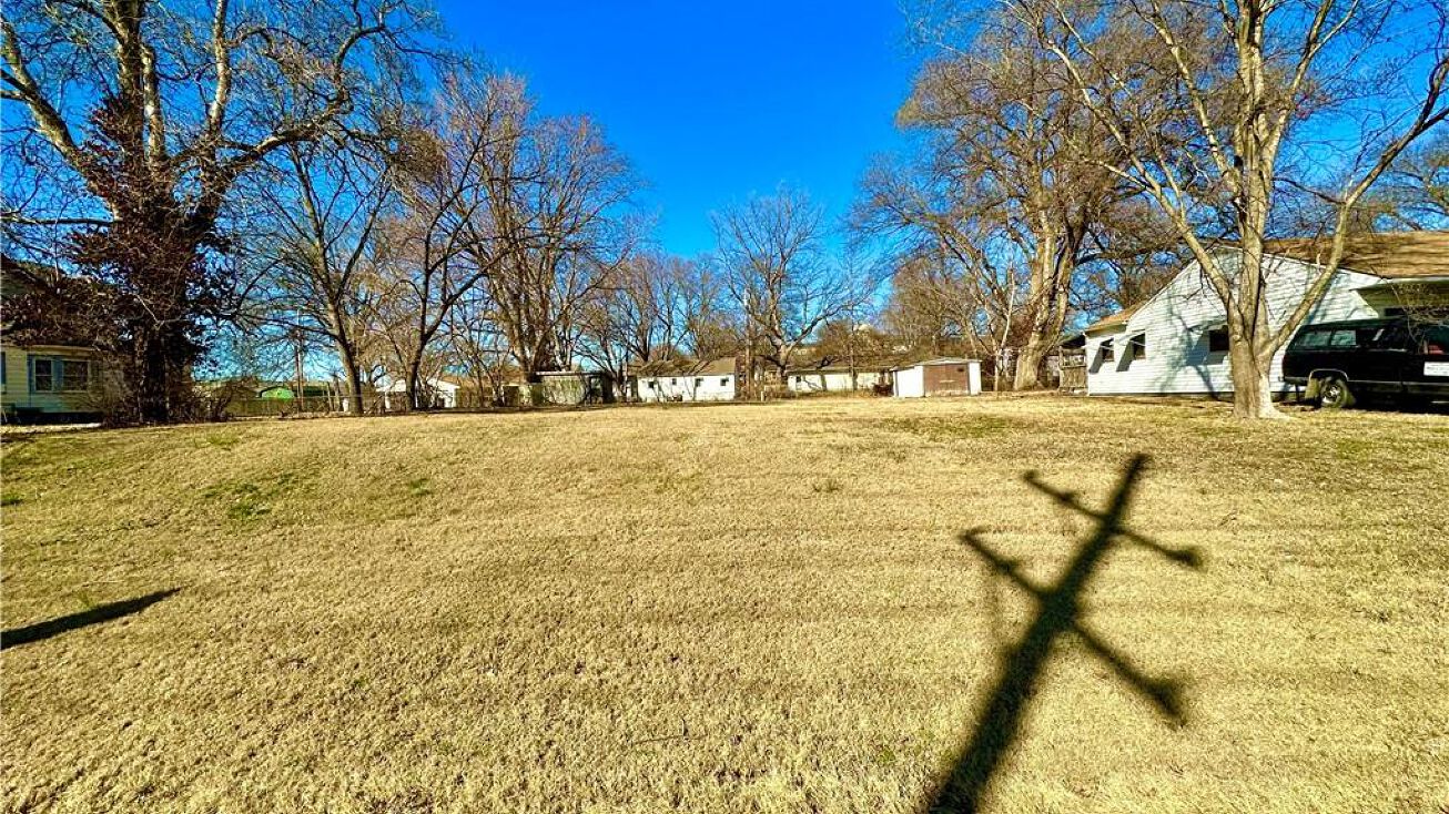 1350 PAWNEE Street, Leavenworth, KS 66048 Land for Sale 1350 PAWNEE Street
