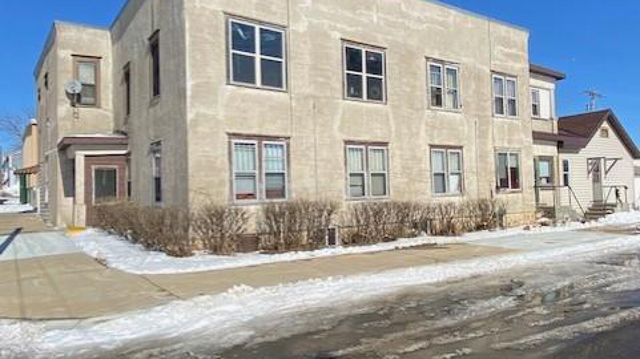 32 Clearwater Avenue SW, Bagley, MN 56621