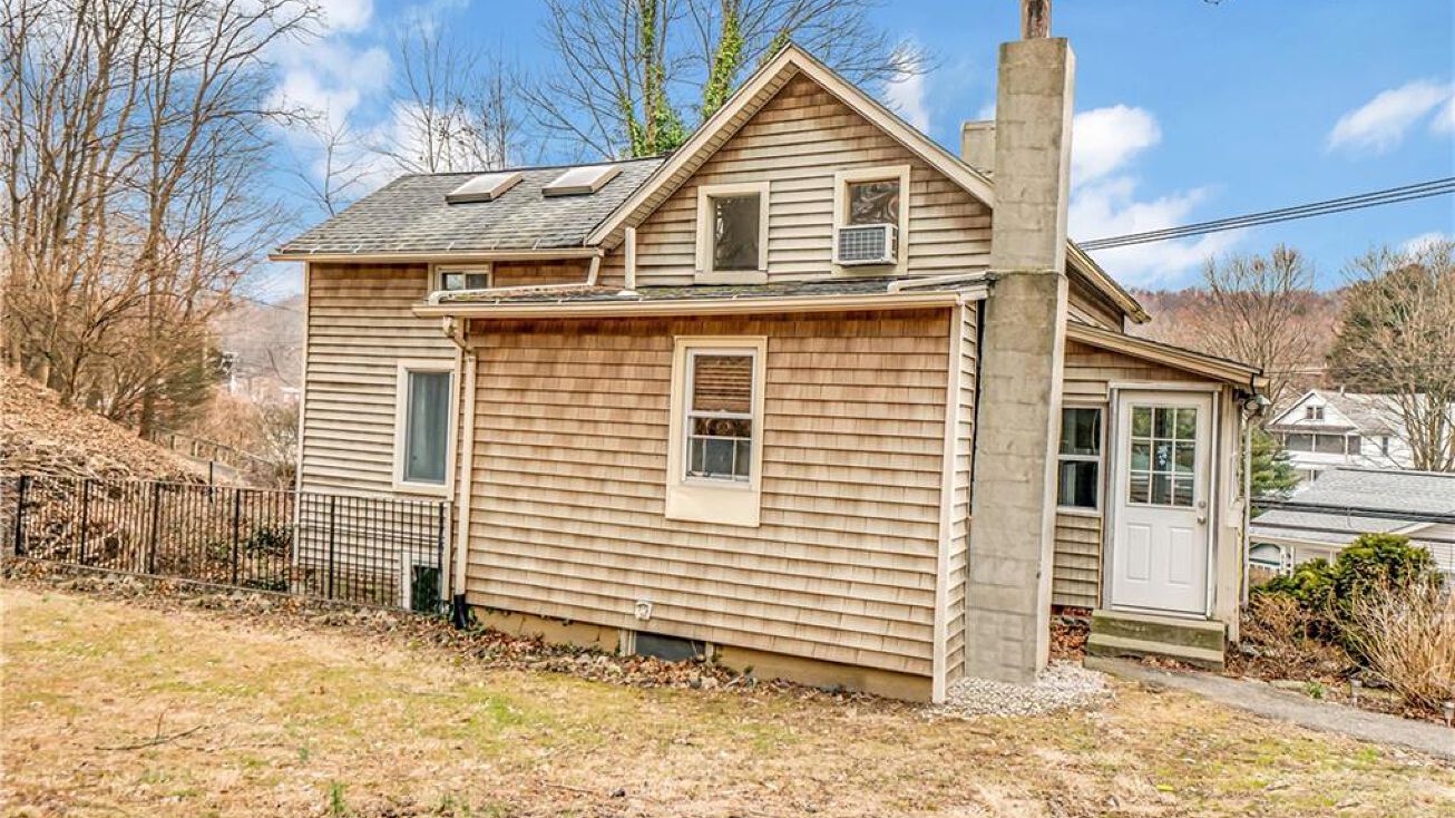 228 Grand St, CrotononHudson, NY 10520