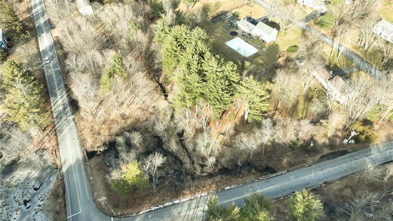 2 Climax Road, Simsbury, CT 06070