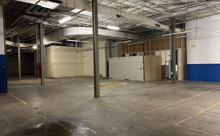 Pictures of Retail property located at 4400 S Western Ave, Oklahoma City, OK 73109 for comps - image #1