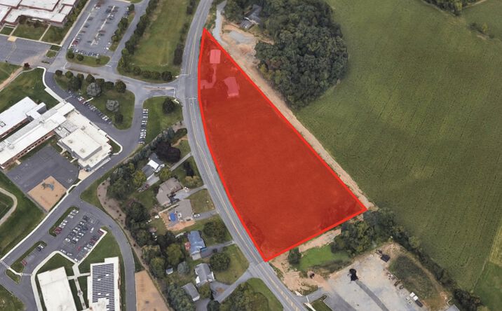 Pictures of Land property located at 1723 S Market St, Mechanicsburg, PA 17055 for sales - image #1