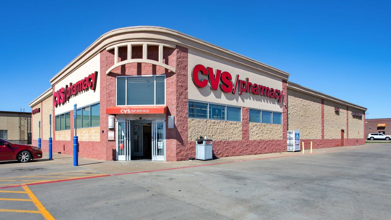 2107 NW Cache Rd, Lawton, OK 73505 Retail Property for Sale CVS Lawton