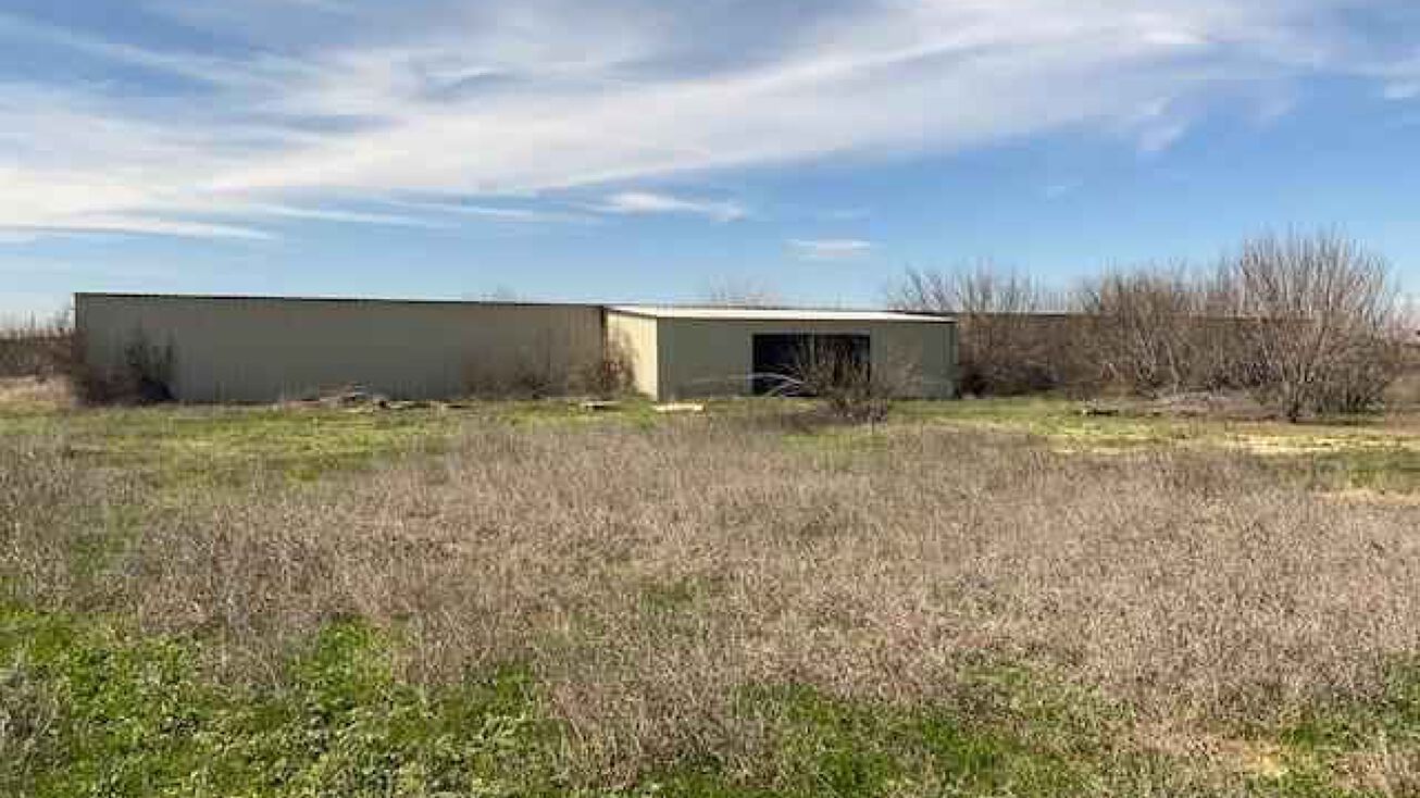 US83, La Pryor, TX 78872