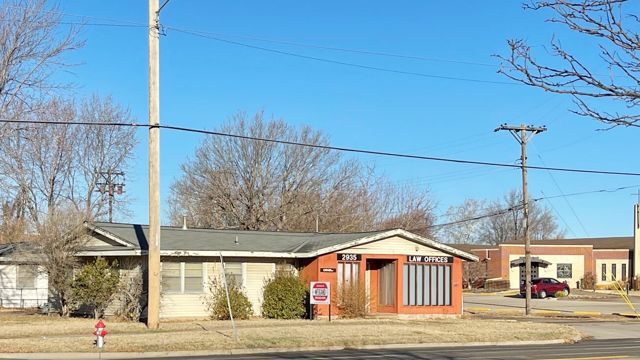 2935 S Seneca St, Wichita, KS 67217