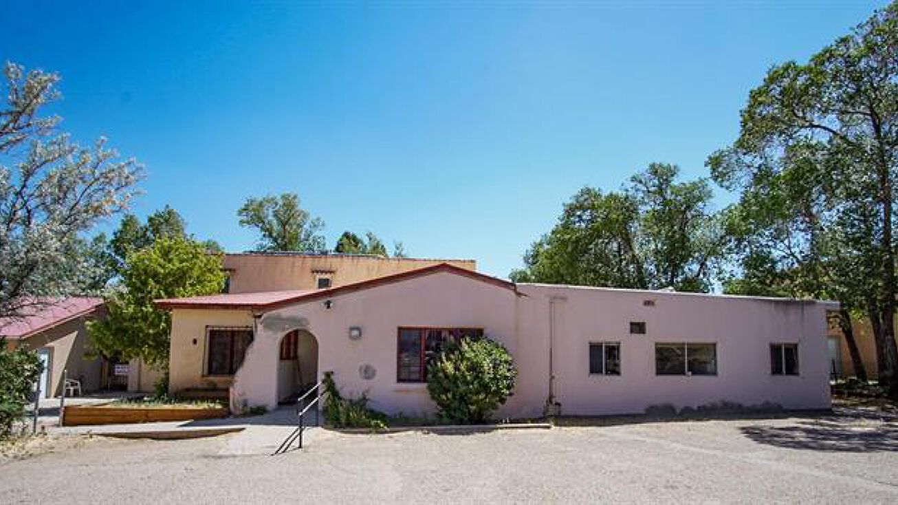 314 Don Fernando St, Taos, NM 87571