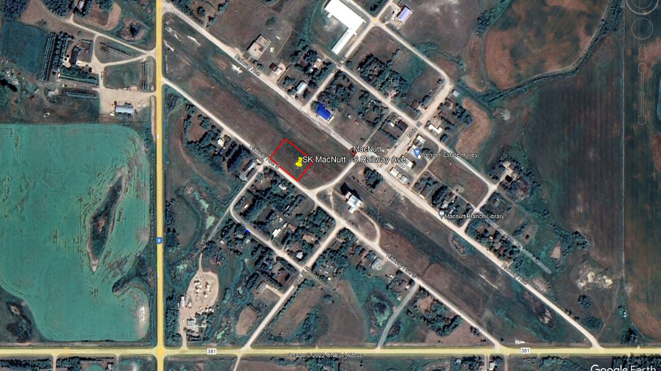 Railway Ave S, MacNutt, CA S0A 2K0