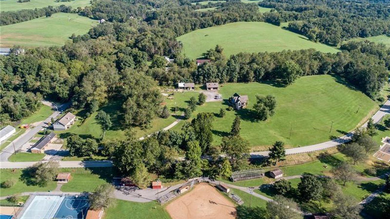 3620 Millers Run Rd, McDonald, PA 15057