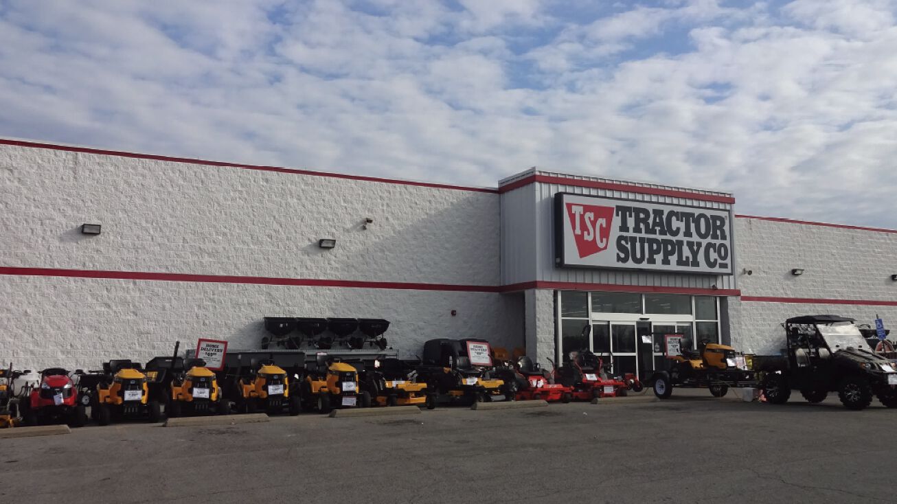 142 McKinley Road, Beaver Falls, PA 15010