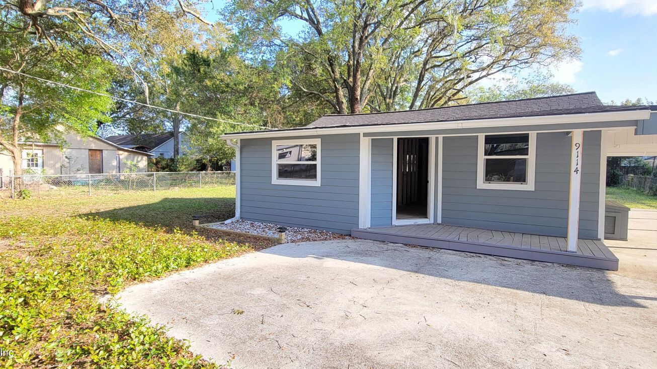 9114 FREE AVE, JACKSONVILLE, FL 32211 Special Purpose Property for