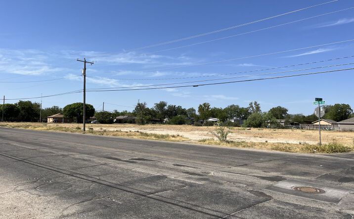 Pictures of Land property located at N Chadbourne St, San Angelo, TX 76903 for sales - image #1