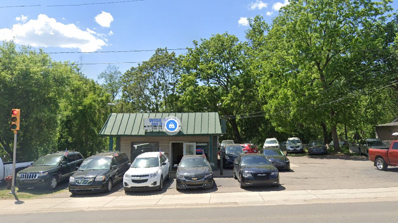 44725 Van Dyke Ave, Utica, MI 48317