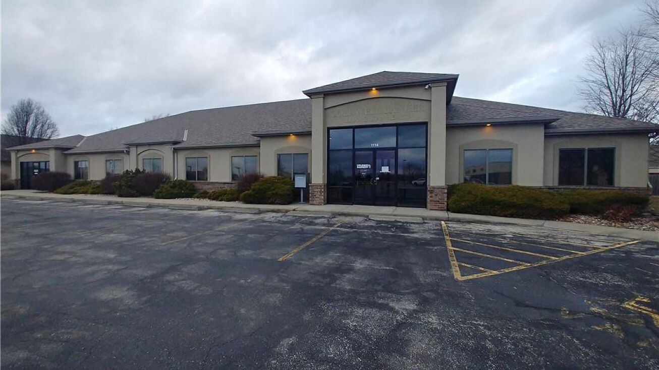 1114 Remington AC Plaza, Raymore, MO 64083