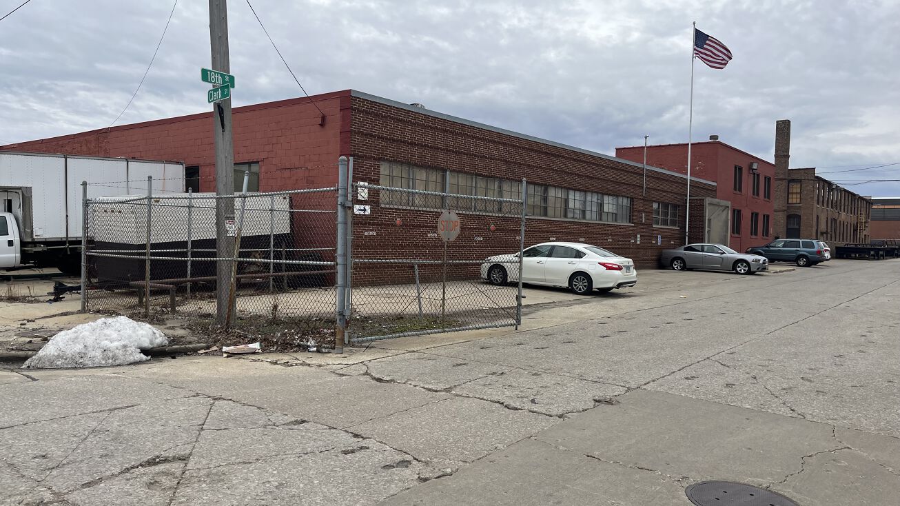 1301 18th St, Racine, WI 53403