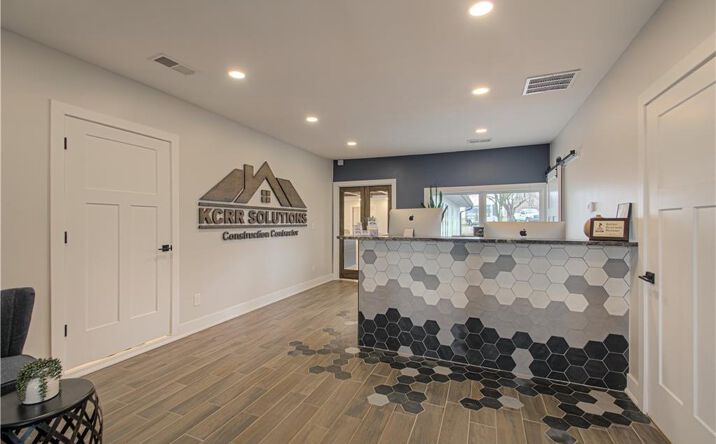 Pictures of Office, Retail property located at 1600 SW Market Street, Lee's Summit, MO 64081 for sales - image #1