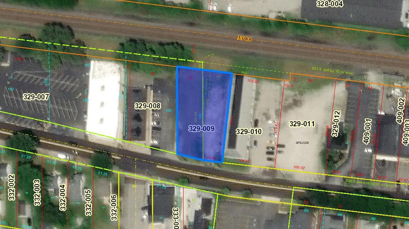 536 Broadway Ave, Chesterton, IN 46304