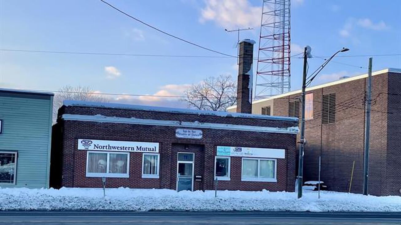 71 Market St, Potsdam, NY 13676