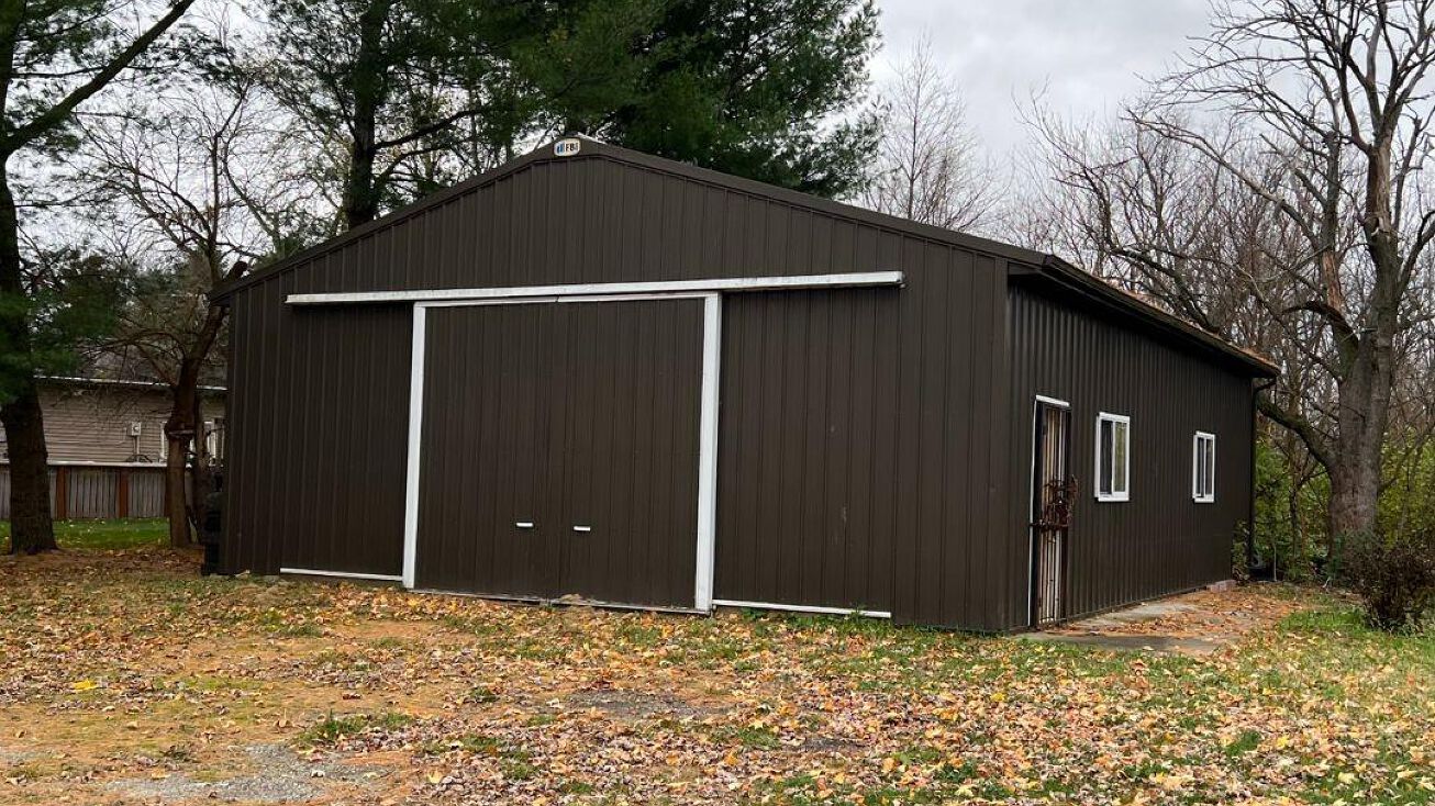 1655 171st Ct, Lowell, IN 46356