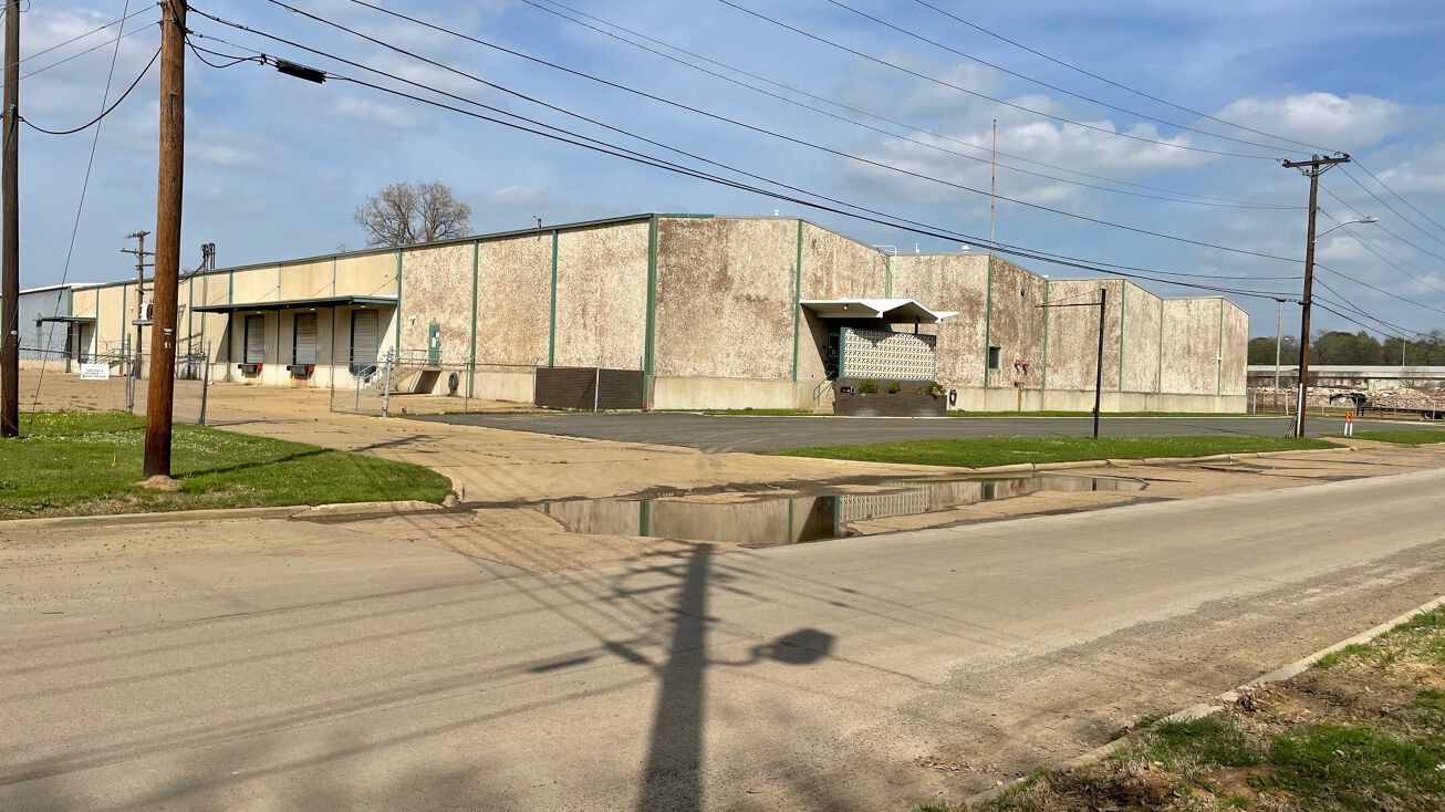 222 W 63rd St, Shreveport, LA 71106