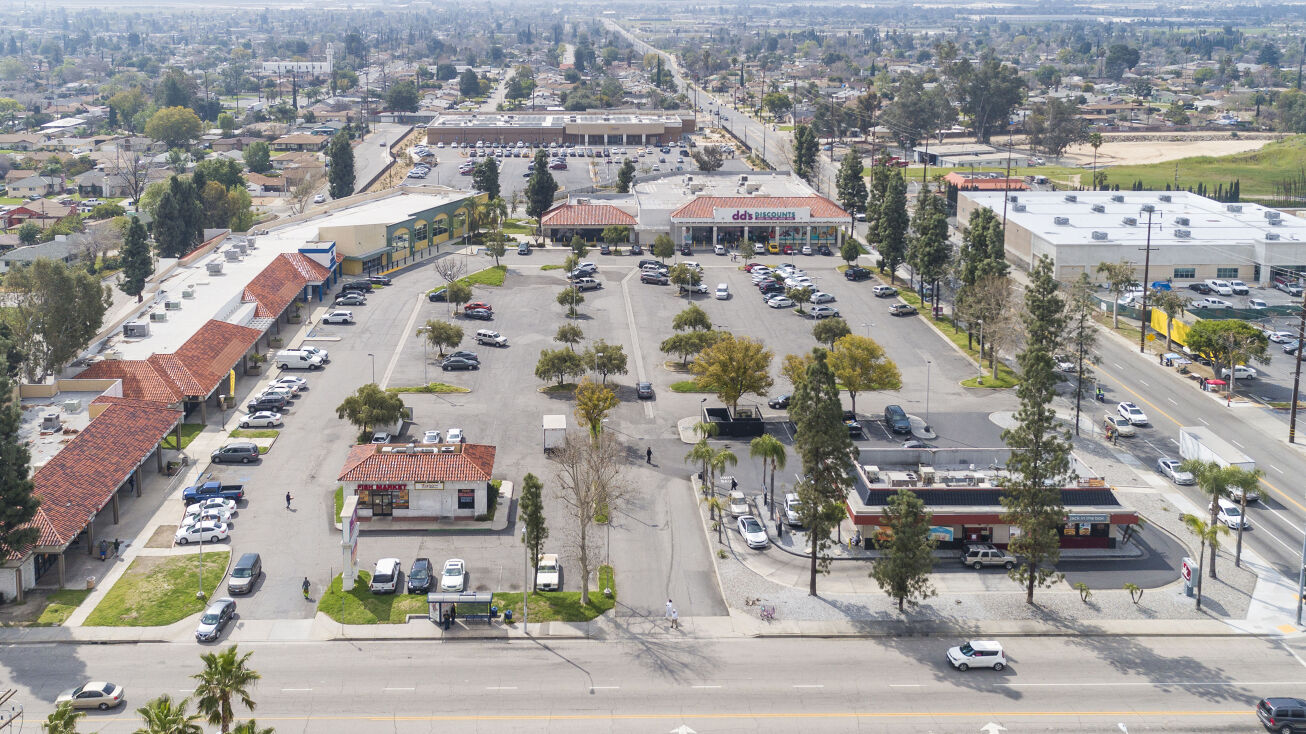 16171643 E., Highland Ave, CA 92646 Retail Property for Sale 1617