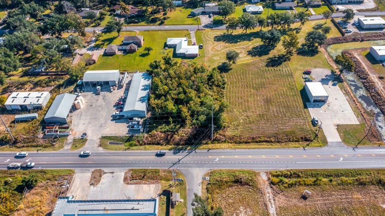 Louisiana 27, Sulphur, LA 70665