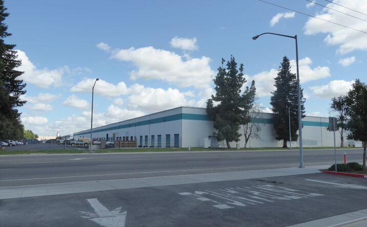 Pictures of Industrial property located at 2945 - 2965 S. Angus Avenue, Fresno, CA 93725 for comps - image #1